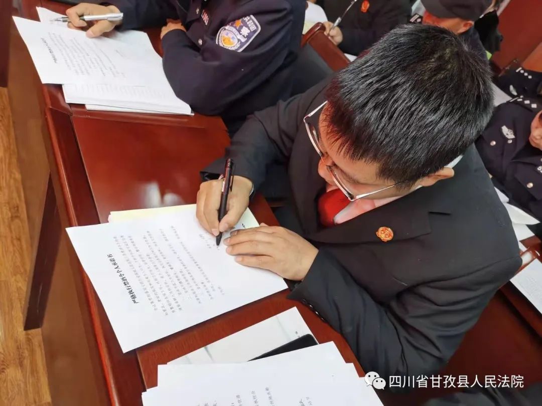 开元棋牌入口-篮球裁判长在教练会上做出比赛纪律要求